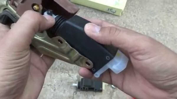 Ремонт дверных замков г. Челябинск